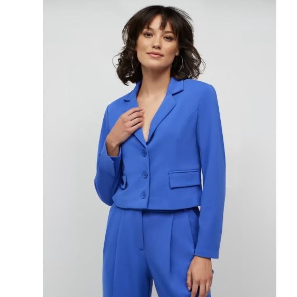 NWT Cropped Blazer - Magic Crepe